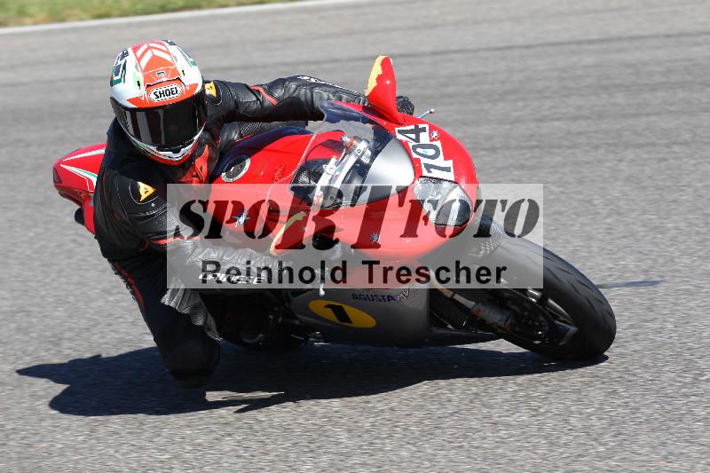 /Archiv-2025/48 25.08.2025 Cornu Master School ADR/gruen-vert/104